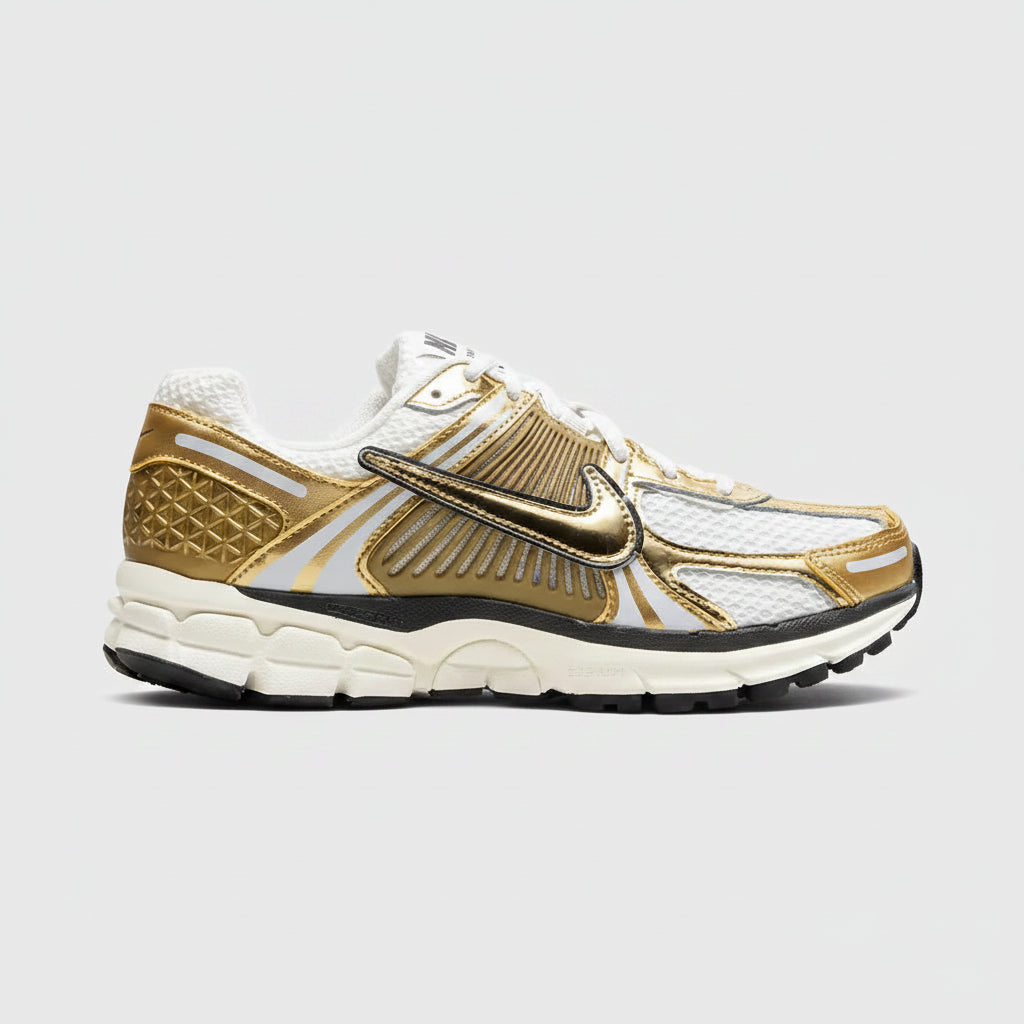 NIKE ZOOM VOMERO 5 METALLIC GOLD