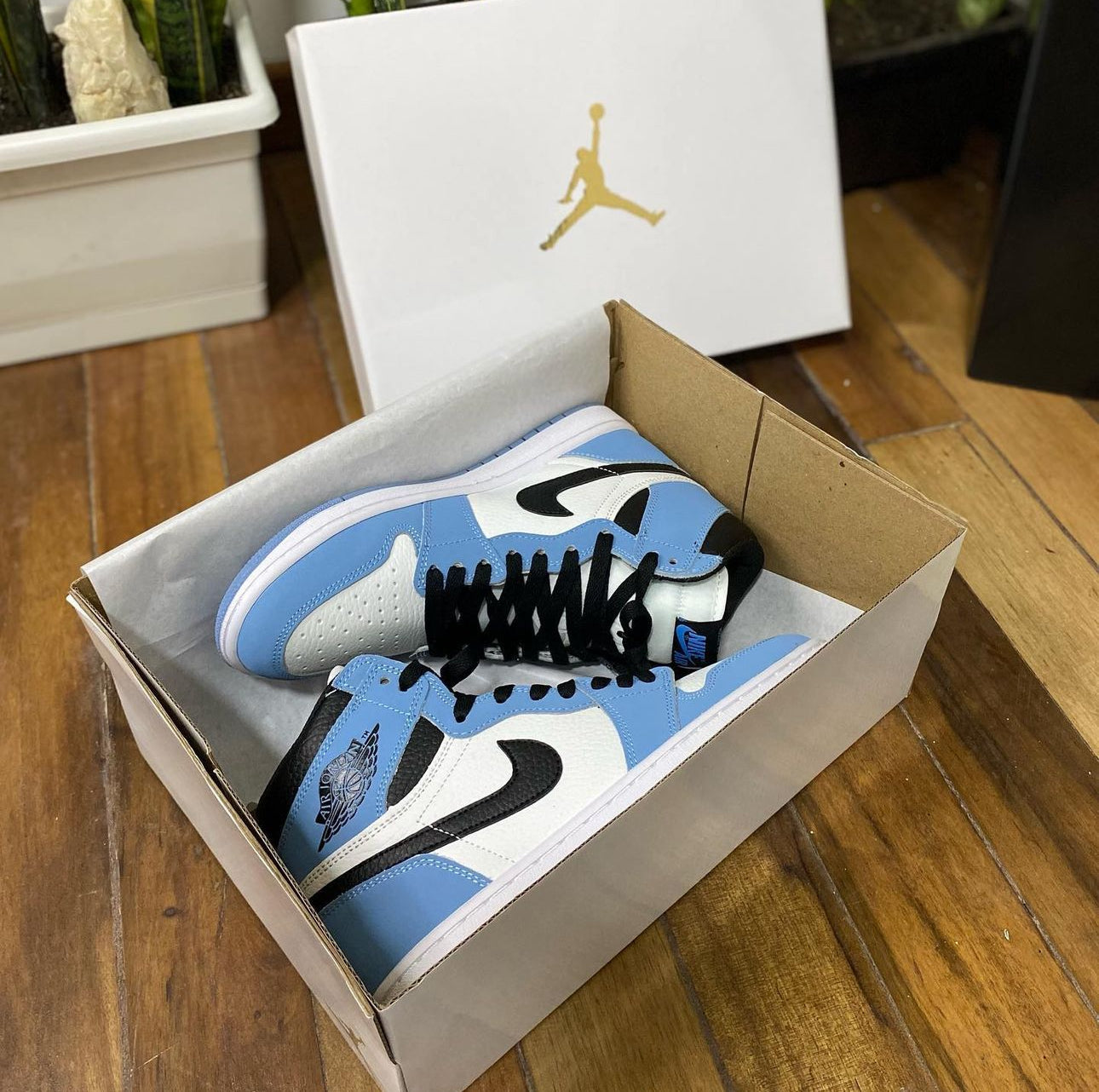 JORDAN RETRO I AZUL BLANCO