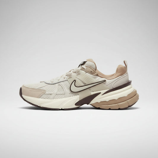 NIKE VOMERO V2K BEIGE CAFE