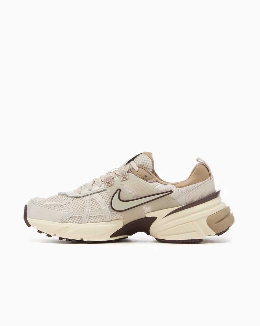 NIKE VOMERO V2K CAFE