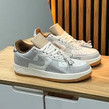 NIKE AIR FORCE ONE LOW 07