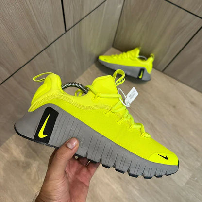 NIKE METCON 6 FLOURECENTE