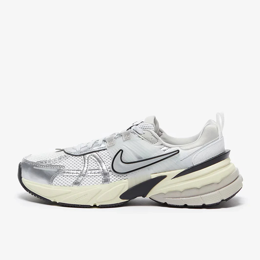 NIKE V2K RUN