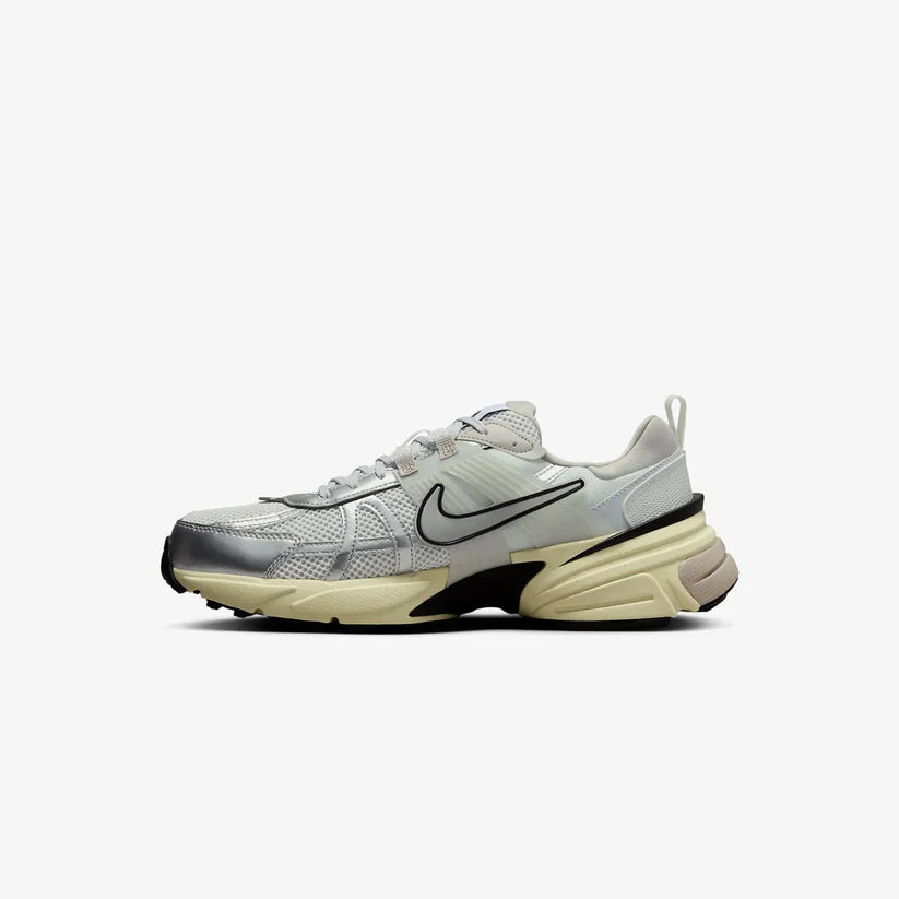 NIKE V2K RUN