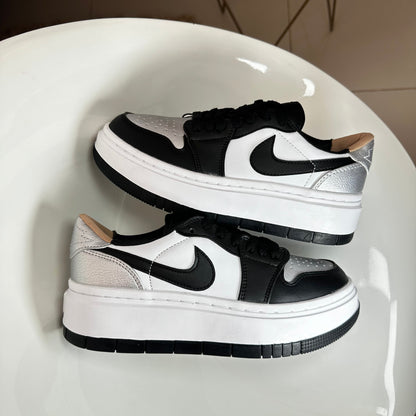 NIKE BLAZER PLATEADO