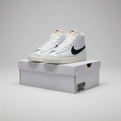 NIKE BLAZZER BOTA