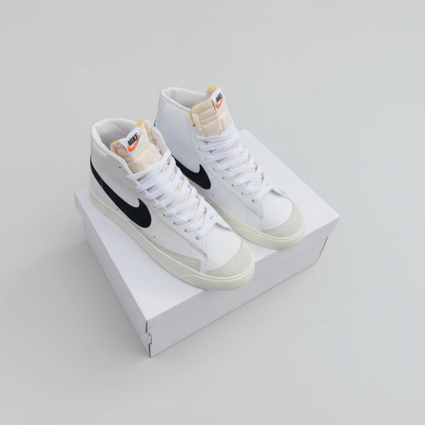 NIKE BLAZZER BOTA