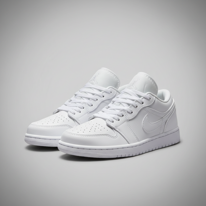AIR JORDAN 1 LOW “TRIPLE WHITE”