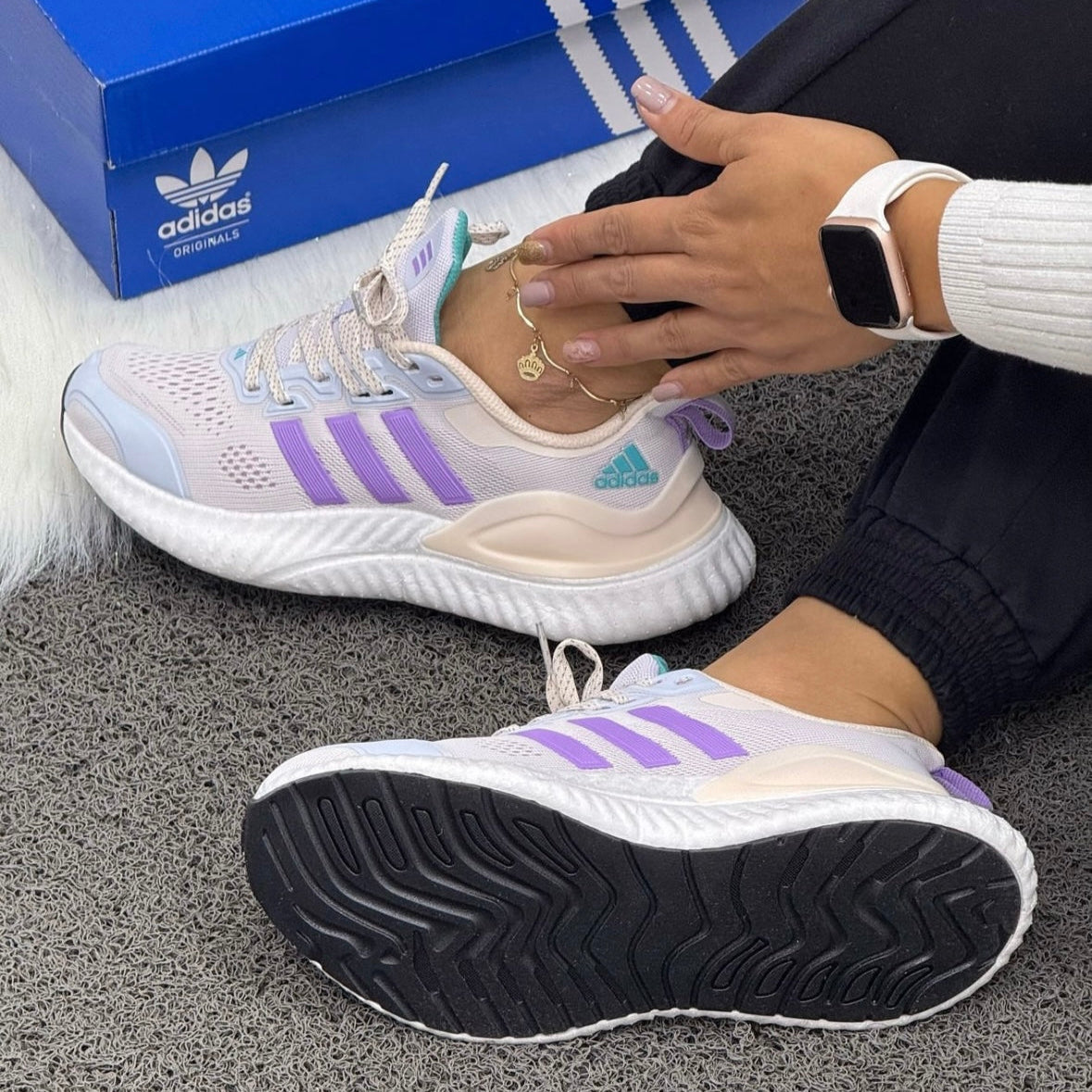 ADIDAS BOUNCE BLANCA MORADA