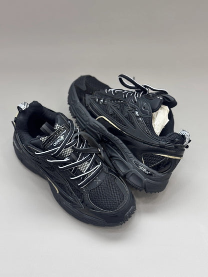 OFF WHITE "BE RIGHT BACK”