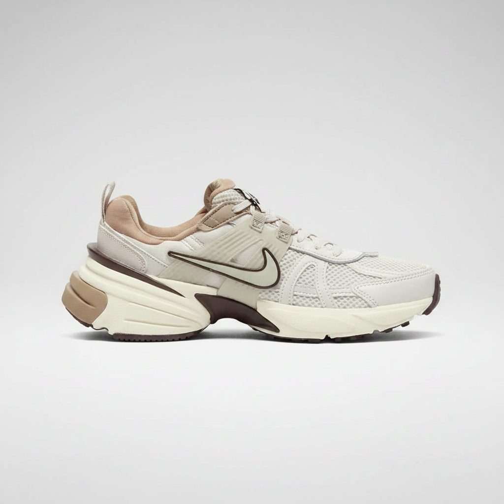 NIKE VOMERO V2K BEIGE CAFE