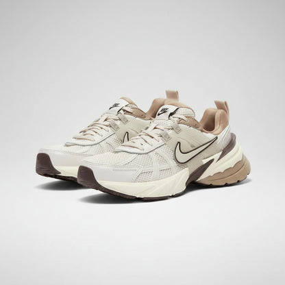 NIKE VOMERO V2K BEIGE CAFE