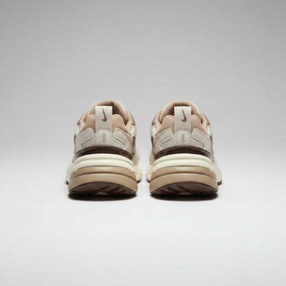 NIKE VOMERO V2K BEIGE CAFE
