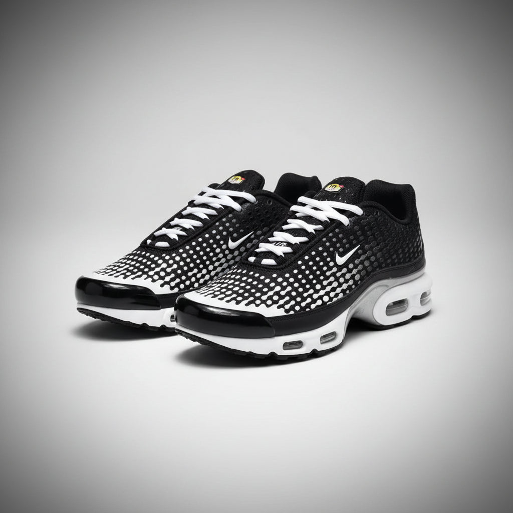 NIKE AIR MAX PLUS NEGROS Y BLANCOS