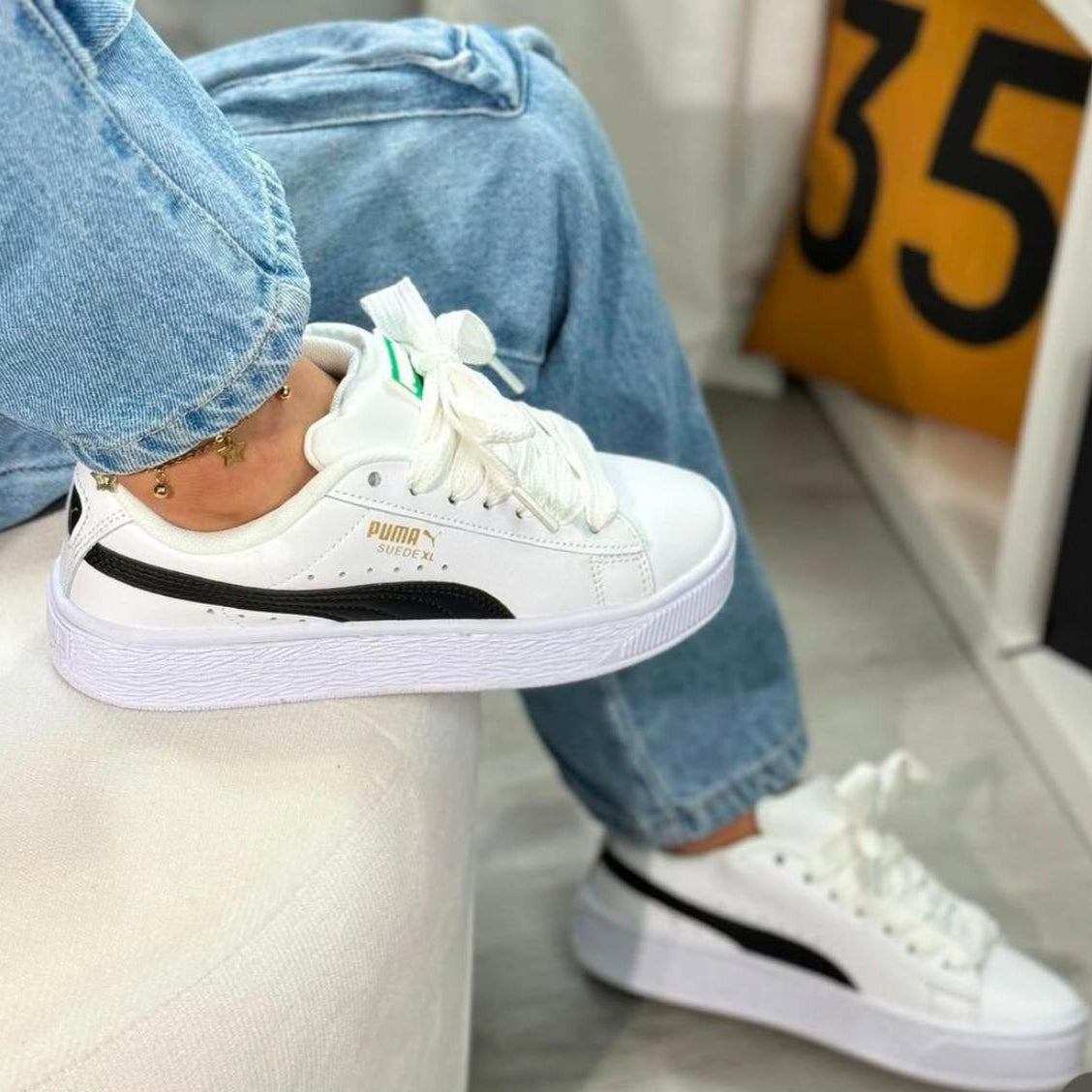 PUMA  FERRARI SUEDE XL BLANCO / NEGRO DAMA