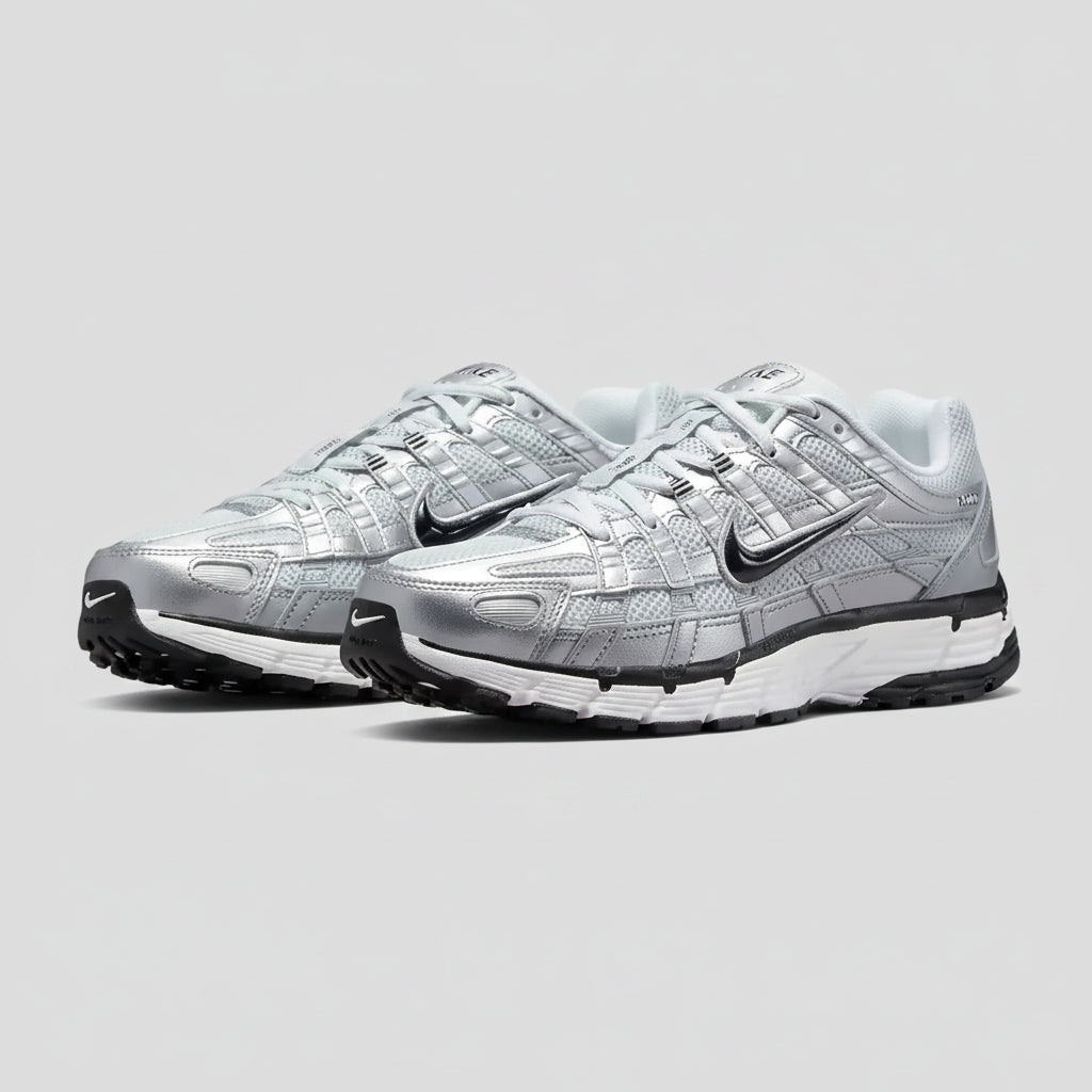 NIKE P-6000 WHITE/BLACK PLATEADO