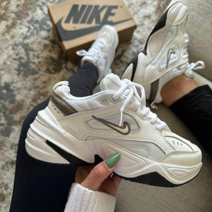 NIKE M2K TEKNO