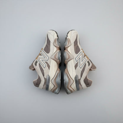NEW BALANCE 9060 MARRON / CAFÉ