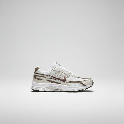 NIKE INIATOR