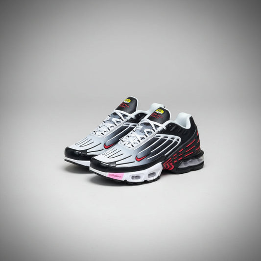 NIKE AIR MAX PLUS 3 NEGRO/BLANCO