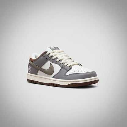 NIKE SB DUNK LOW × YUTO HORIGOME