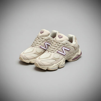 NEW BALANCE 9060 BEIGE DETALLE ROSA