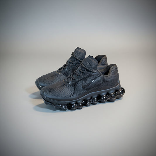 NIKE AIR LIQUID MAX TRIPLE BLACK