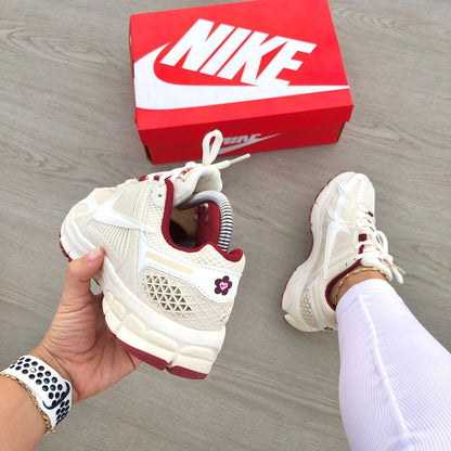 NIKE VOMERO BEIGE