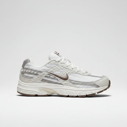NIKE INIATOR