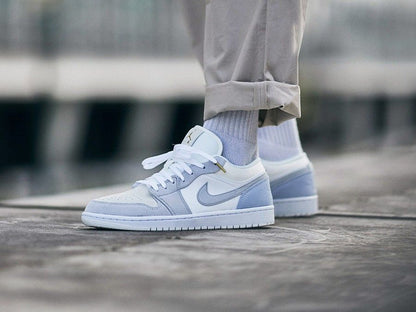 NIKE JORDAN 1 PARIS LOW