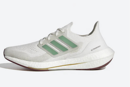 ULTRABOOST LIGHT BOOST